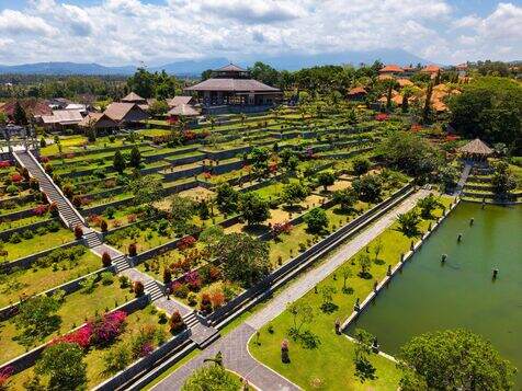 East Bali Heritage Tour Lempuyang, Tirta Gangga & Taman Ujung